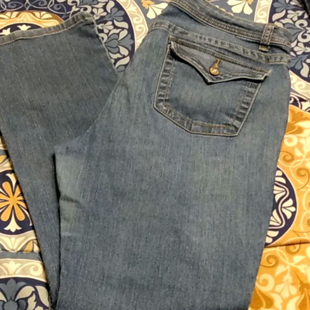 Ladies blue jeans